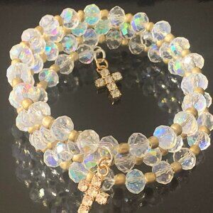 Handmade 'Glory be unto God' glass beaded coil bracelet with cross charms